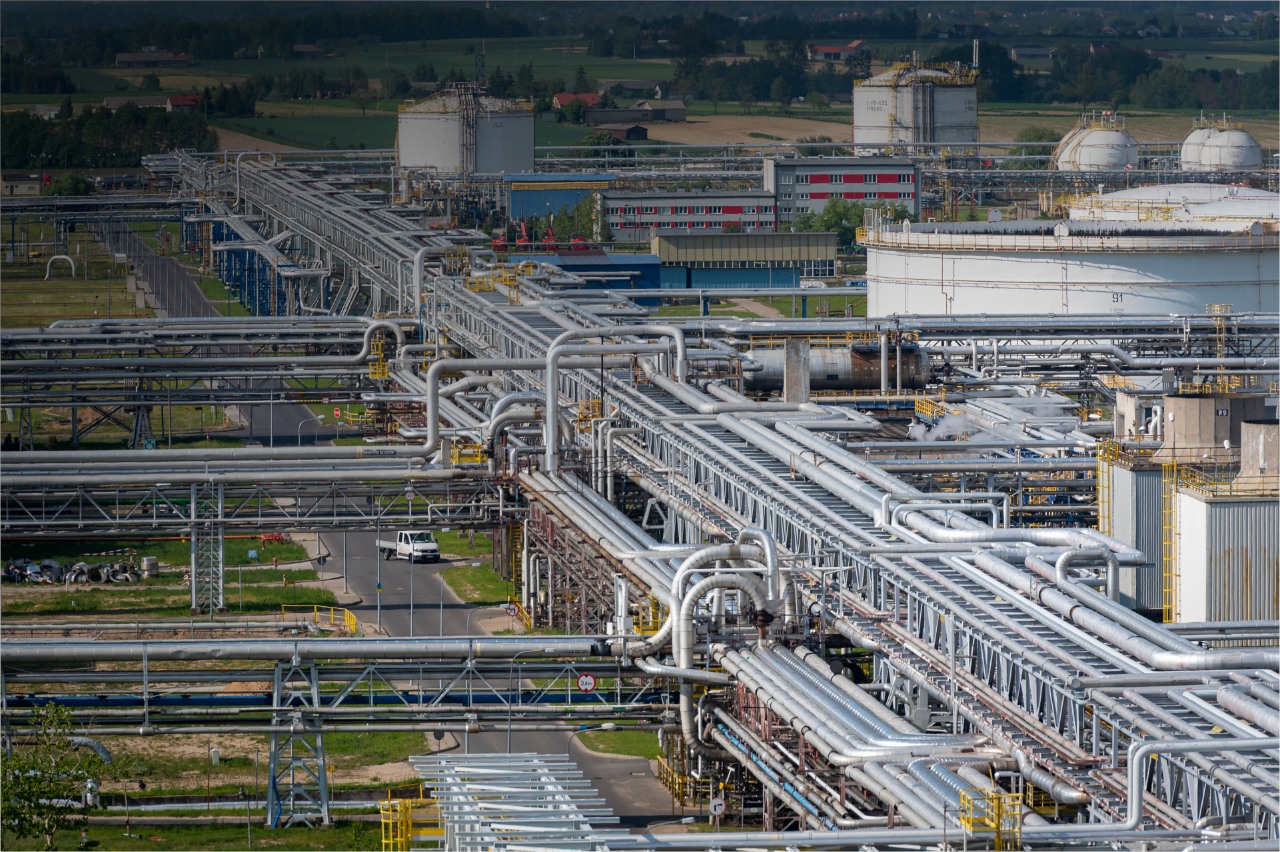 Energia i gaz – Grupa ORLEN. Instalacja petrochemiczna w kompleksie OLEFINY  w Zakładzie Produkcyjnym w Płocku.