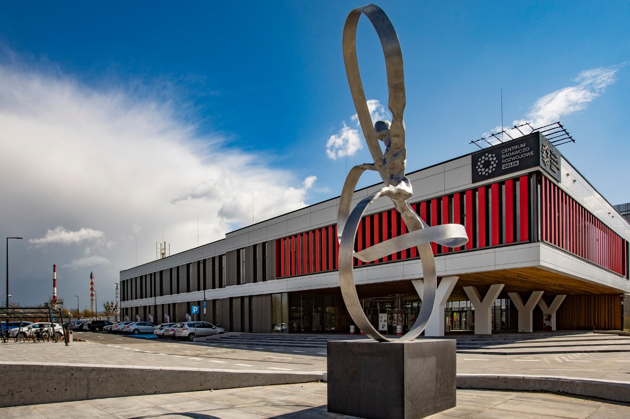 ORLEN innowacje i inwestycje. Siedziba Centrum Badawczo – Rozwojowego ORLEN w Płocku.