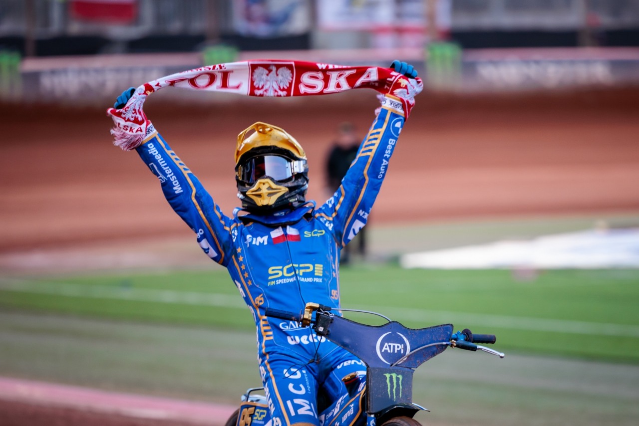 Bartosz Zmarzlik #95 (Polska), 

2025 ATPI FIM Speedway Grand Prix of Great Britain, Manchester, Great Britain, 2025-06-14

Foto: Tomasz Przybylski // GESS.PL