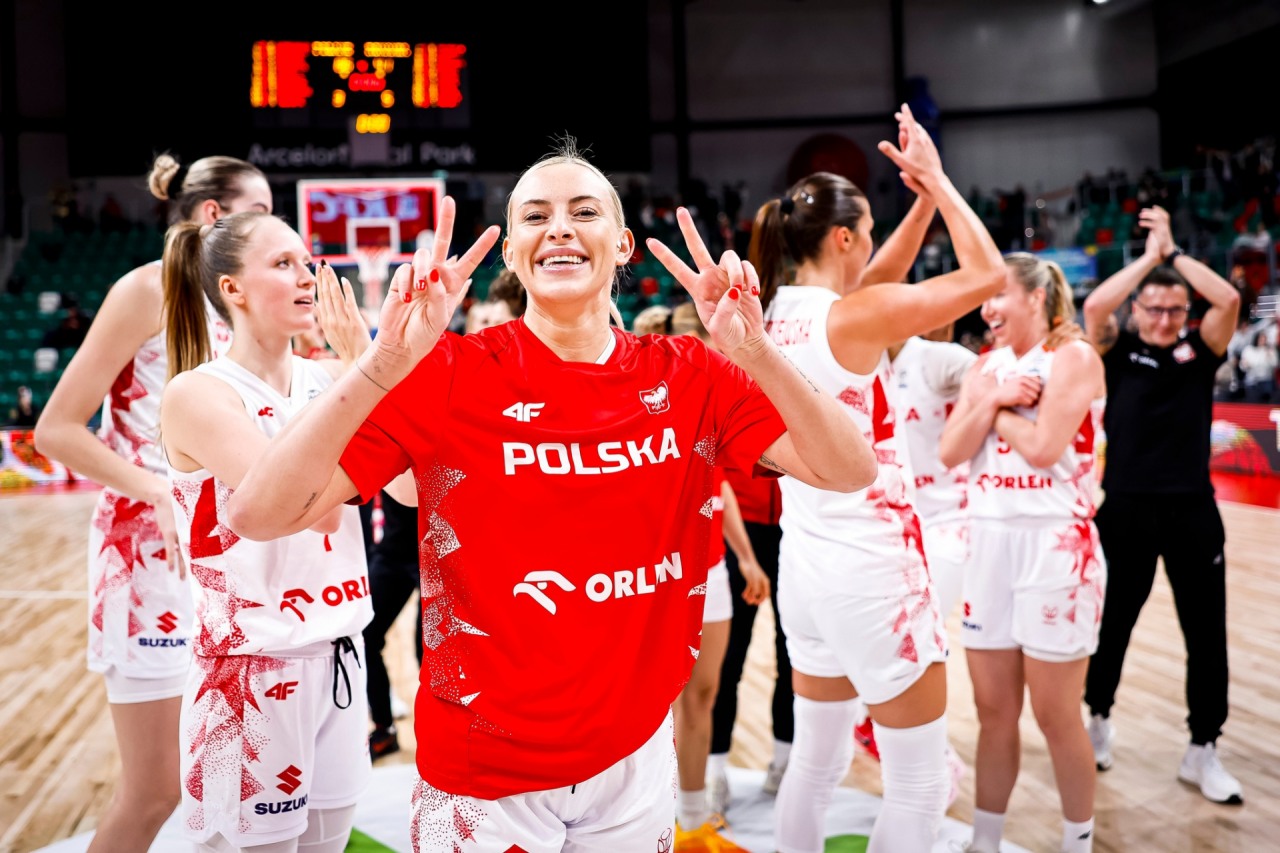 SOSNOWIEC 15.11.2025
PREKWALIFIKACJE DO MISTRZOSTW EUROPY EUROBASKET 2027 KOBIET: POLSKA - RUMUNIA --- EUROBASKET WOMEN 2027 PREQUALIFICATION MATCH: POLAND - ROMANIA
FOT. TOMASZ SOKOLOWSKI / 400mm.pl