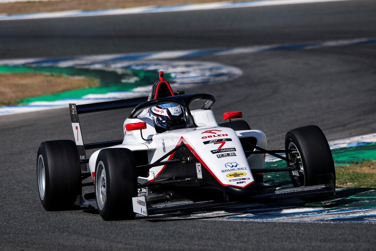 Maciej GLADYSZ #07 MP Motorsport. © 2024 Dutch Photo Agency. Jerez (ESP), Oct 04-06, 2024 - Racing Weekend F4 Spain and Eurocup3 at Circuito de Jerez, Spain.
