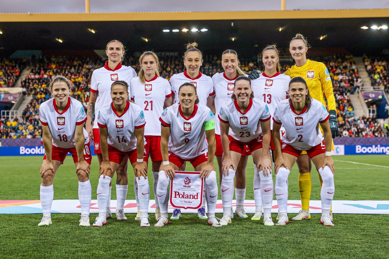 08.07.2025 LUZERNA SZWAJCARIA - ARENA LUZERN ( LUZERN, SWITZERLAND )
PILKA NOZNA KOBIET ( WOMEN'S FOOTBALL)
MISTRZOSTWA EUROPY KOBIET UEFA WEURO 2025 - uefa women's euro 2025
MECZ POLSKA - SZWECJA ( GAME POLAND - SWEDEN )

NZ POLSKA ZDJECIE GRUPOWE ILUSTRACJA

FOTO LUKASZ GROCHALA/CYFRASPORT